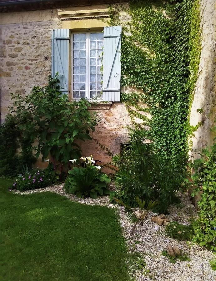 Rue Du Chateau Lalinde Exteriör bild
